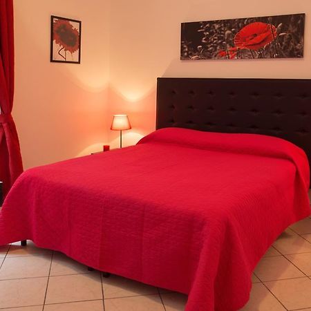 B&B Trastevere In Bed Рим Экстерьер фото